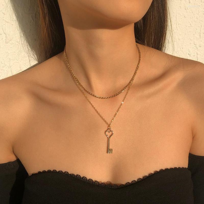 Chains Lalynnly Luxury Temperament Hollow Love Key Pendant Necklace For Women Girls Jewelry Wholesale Gifts Charms Accessories N9199
Chains Lalynnly Luxury Temperament Hollow Love Key Pendant Necklace For Women Girls Jewelry Wholesale Gifts Charms Accessories N9199