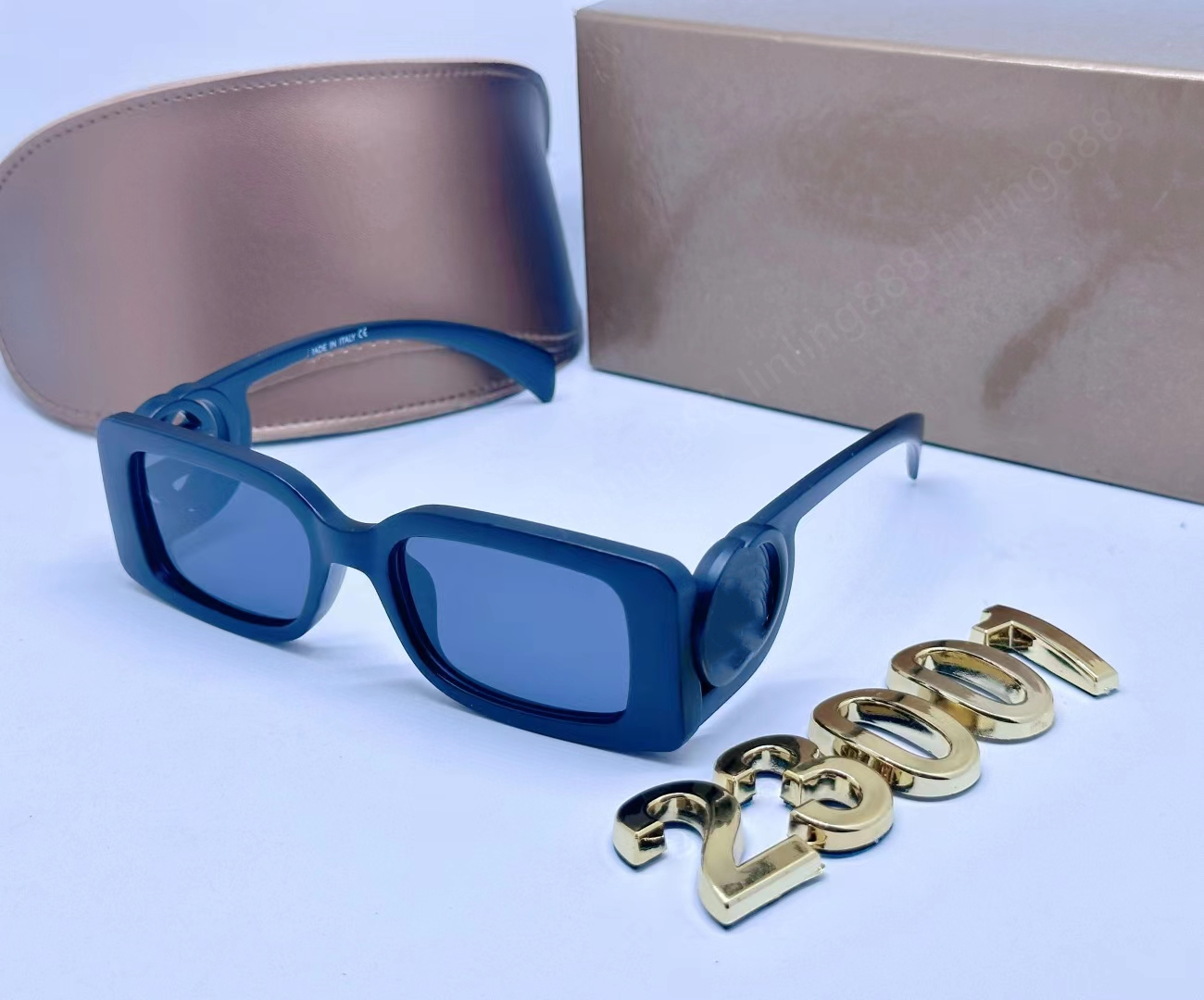 2023 Luxury designer sunglasses men women sunglasses glasses classic brand luxury sunglasses Fashion UV400 Goggle With Box Retro Frame travel beach Factory Store
2023 Luxury designer sunglasses men women sunglasses glasses classic brand luxury sunglasses Fashion UV400 Goggle With Box Retro Frame travel beach Factory Store