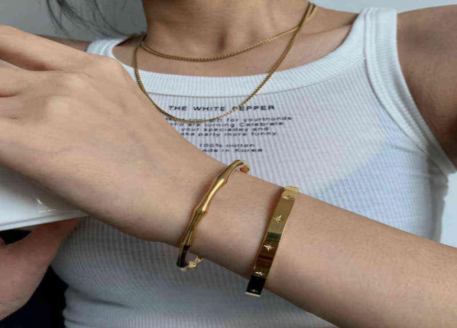 Peri039sbox Non Tarnish Chunky Bamboo Stainless Steel Bangle Waterproof Gold Color Starbrust Bangles Women Vintage Jewelry 20214336780
Peri039sbox Non Tarnish Chunky Bamboo Stainless Steel Bangle Waterproof Gold Color Starbrust Bangles Women Vintage Jewelry 20214336780
