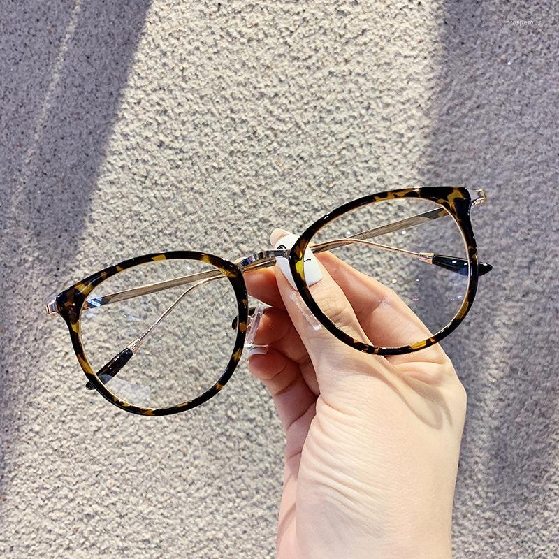 Sunglasses Fashion Classic Metal Frames Eyeglasses Women Men Retro Optical Lens Glasses Clear Lenses Spectacles Vision Care Eyewear
Sunglasses Fashion Classic Metal Frames Eyeglasses Women Men Retro Optical Lens Glasses Clear Lenses Spectacles Vision Care Eyewear