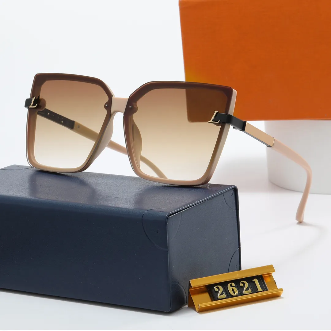 ladies designers sunglasses orange gift box glasses fashion luxury brand sunglasses replacement women men's unisex model travel beach umbrella
ladies designers sunglasses orange gift box glasses fashion luxury brand sunglasses replacement women men's unisex model travel beach umbrella