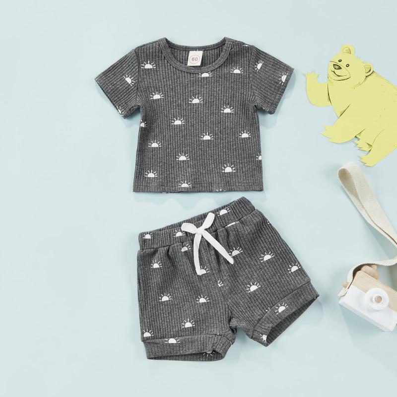 Clothing Sets Infant Born Baby Unisex Summer Suit Set Short Sleeve Sun Printed Ribbed Tops Elastic Shorts 2PCS Girls Boys, Beige
Clothing Sets Infant Born Baby Unisex Summer Suit Set Short Sleeve Sun Printed Ribbed Tops Elastic Shorts 2PCS Girls Boys, Beige