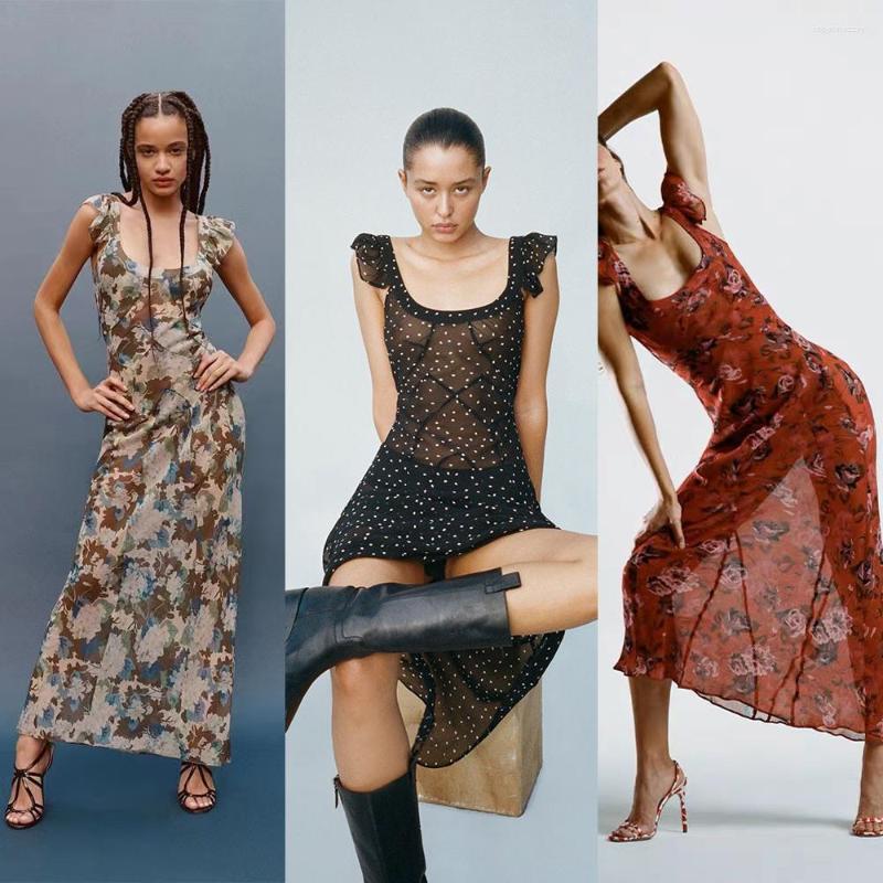 Casual Dresses Silk Women's Printed Holiday Style Dress 2023 Sexy Slim Ruffle Sling Long
Casual Dresses Silk Women's Printed Holiday Style Dress 2023 Sexy Slim Ruffle Sling Long