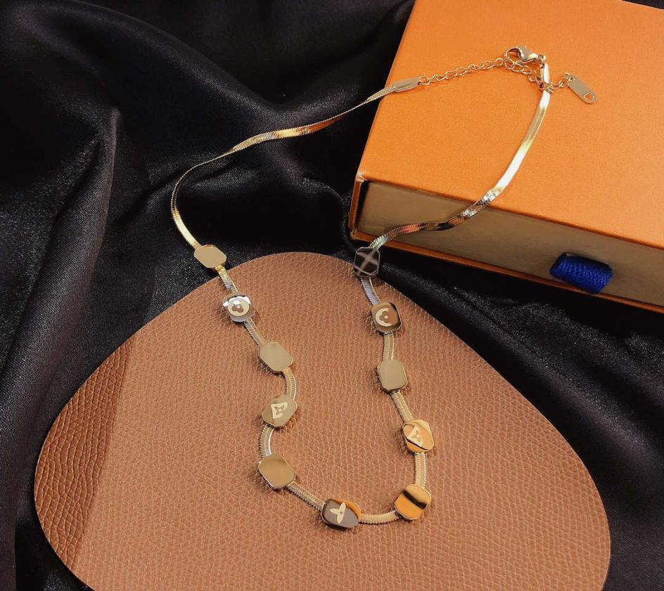 2022 Fashionable 18K Gold Plated Stainless Steel Necklaces Choker Letter Pendant Statement Fashion Womens Necklace Wedding Jewelry7278137
2022 Fashionable 18K Gold Plated Stainless Steel Necklaces Choker Letter Pendant Statement Fashion Womens Necklace Wedding Jewelry7278137