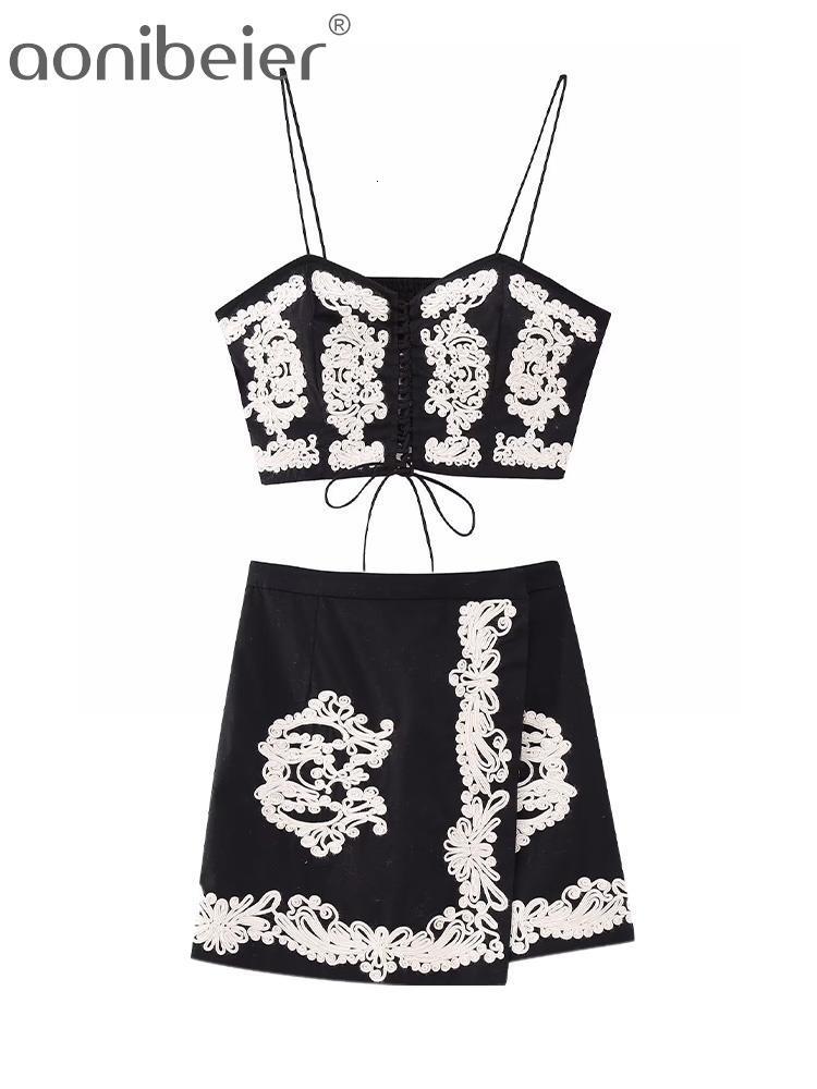 Two Piece Dress Aonibeier Summer Vintage Embroidery Women Suits Traf Backless Sleeveless Slim Cami Crop Top Female Mini Skirt 2 Sets Y2K 230512, Only tops
Two Piece Dress Aonibeier Summer Vintage Embroidery Women Suits Traf Backless Sleeveless Slim Cami Crop Top Female Mini Skirt 2 Sets Y2K 230512, Only tops