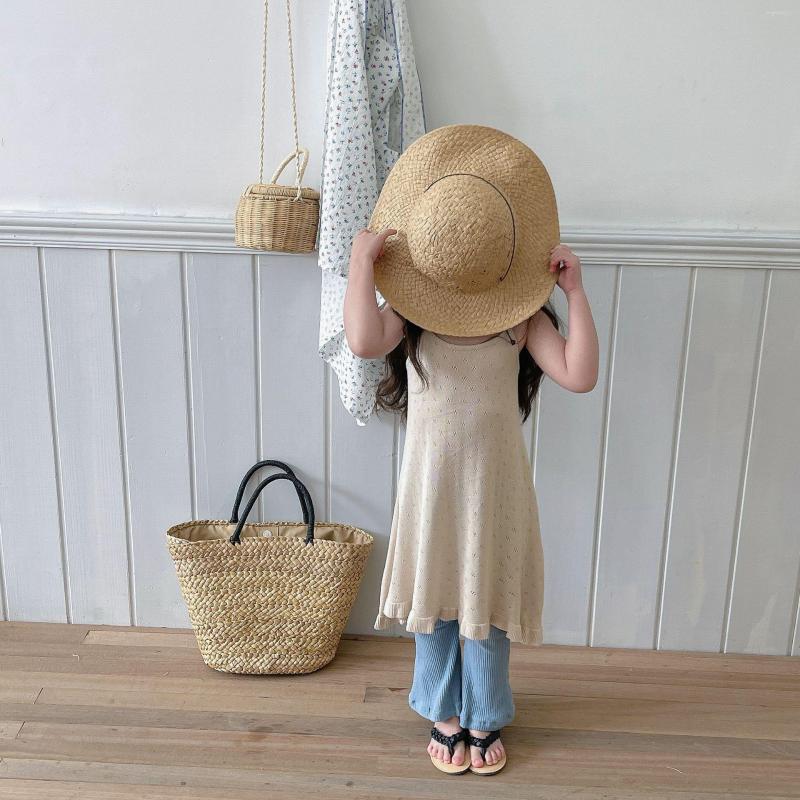 Girl Dresses Korean Children's Clothing 2023 Summer Girl's Strap Skirt Hollow Vest Dress, Apricot
Girl Dresses Korean Children's Clothing 2023 Summer Girl's Strap Skirt Hollow Vest Dress, Apricot