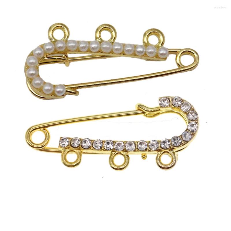 Brooches 20pcs 4cm Gold Plated Alloy Rhinestone Pearl Baby Pins Brooch White Crystal Hijab Scarf With 3 Loops For DIY
Brooches 20pcs 4cm Gold Plated Alloy Rhinestone Pearl Baby Pins Brooch White Crystal Hijab Scarf With 3 Loops For DIY