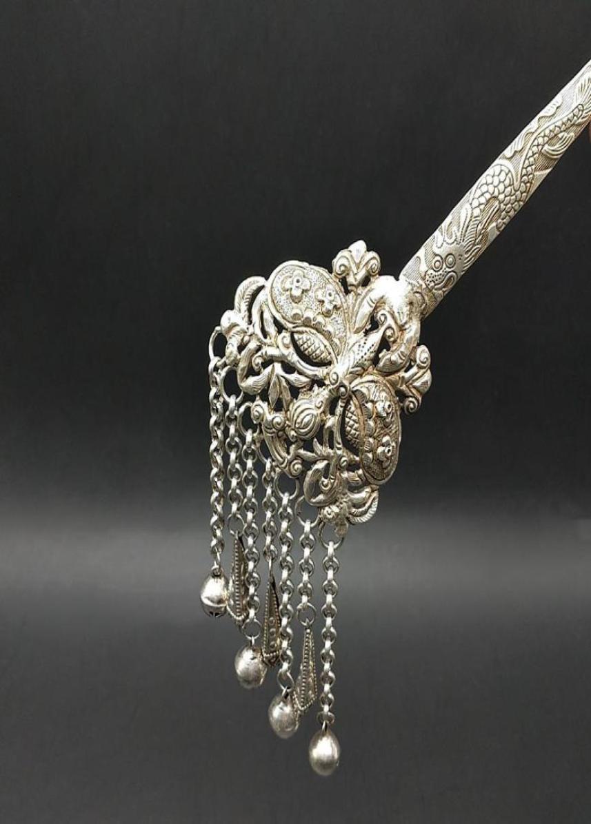 Bangle Pan Hair Ancient Miao Silver Hairpin Wind Tassel Headdress Princess Step Shaking Simple Lotus Bell1747237
Bangle Pan Hair Ancient Miao Silver Hairpin Wind Tassel Headdress Princess Step Shaking Simple Lotus Bell1747237