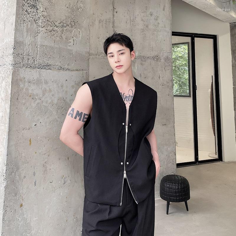 Men's Vests 2023 Autumn Korean Style Personalized Zipper Placket Design Vest Men Casual Loose Black Waistcoat For
Men's Vests 2023 Autumn Korean Style Personalized Zipper Placket Design Vest Men Casual Loose Black Waistcoat For