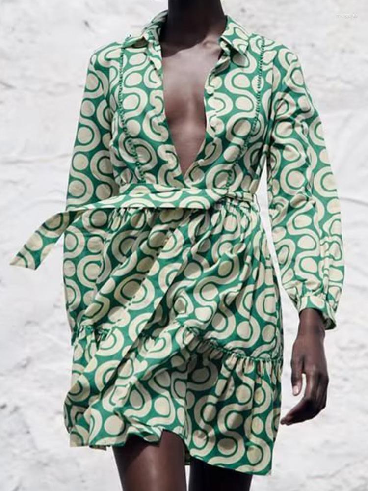 Casual Dresses Kumsvag 2023 Women Summer Mini Shirts Dress Fashion Print Single Breasted Belt Pleated Poplin Female Sweet Elegant Cloth
Casual Dresses Kumsvag 2023 Women Summer Mini Shirts Dress Fashion Print Single Breasted Belt Pleated Poplin Female Sweet Elegant Cloth