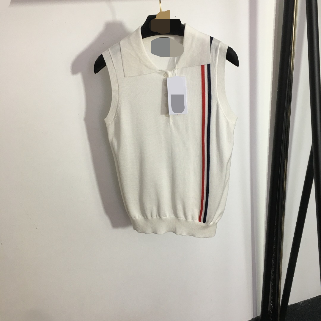 429 2023 Runway Summer Brand SAme Style Sweater Short Sleeve Pullover Lapel Neck White Black Fashion Clothes High Quality Womens 20232804, Customize
429 2023 Runway Summer Brand SAme Style Sweater Short Sleeve Pullover Lapel Neck White Black Fashion Clothes High Quality Womens 20232804, Customize