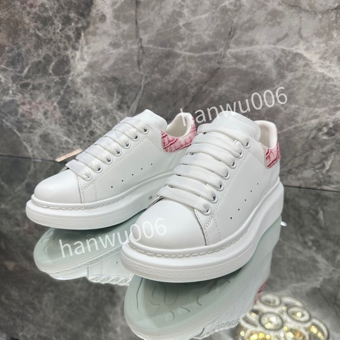 2023top new Brand Mens Womens Quality Designer Sneaker Lace Up Genuine Leather Sneakers Fashion Casual Designer Sneaker, 01
2023top new Brand Mens Womens Quality Designer Sneaker Lace Up Genuine Leather Sneakers Fashion Casual Designer Sneaker, 01