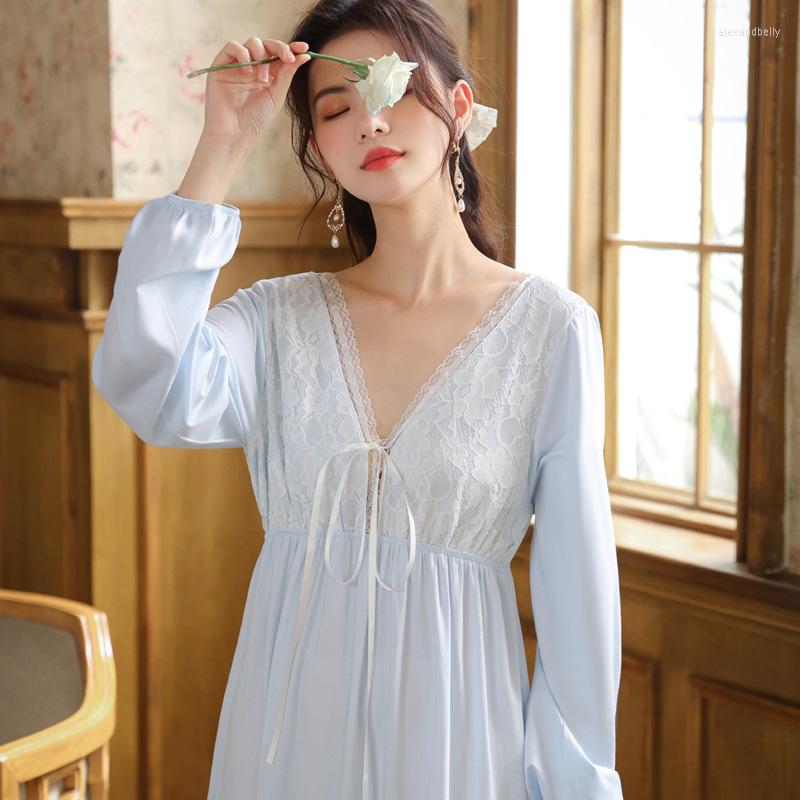 Women's Sleepwear Autumn Long Sleeve Night Dress Women Sexy Backless Nightgowns Vintage Court Lace Nightwear Ladies Sleeping Dresses, White
Women's Sleepwear Autumn Long Sleeve Night Dress Women Sexy Backless Nightgowns Vintage Court Lace Nightwear Ladies Sleeping Dresses, White