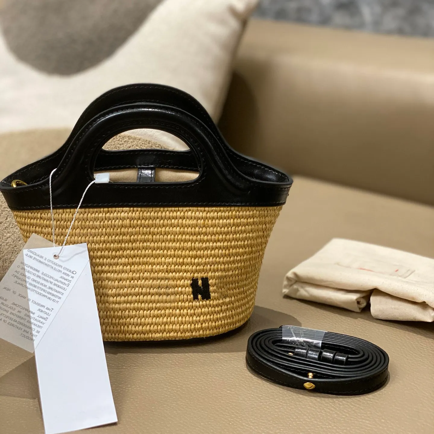 Straw Basket Bags Women Woven Handbags Beach Bag Casual Fashion Summer Totes Designer Cowhide Bucket Crossbody Messenger Shoulder Shopping Purse Luxurious Borsa, Black
Straw Basket Bags Women Woven Handbags Beach Bag Casual Fashion Summer Totes Designer Cowhide Bucket Crossbody Messenger Shoulder Shopping Purse Luxurious Borsa, Black