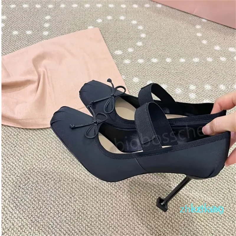 2023-Women's Heels dress Shoes Designer Luxury Satin Elastic fashion brand Casual Square White Fine womens heels, Red
2023-Women's Heels dress Shoes Designer Luxury Satin Elastic fashion brand Casual Square White Fine womens heels, Red