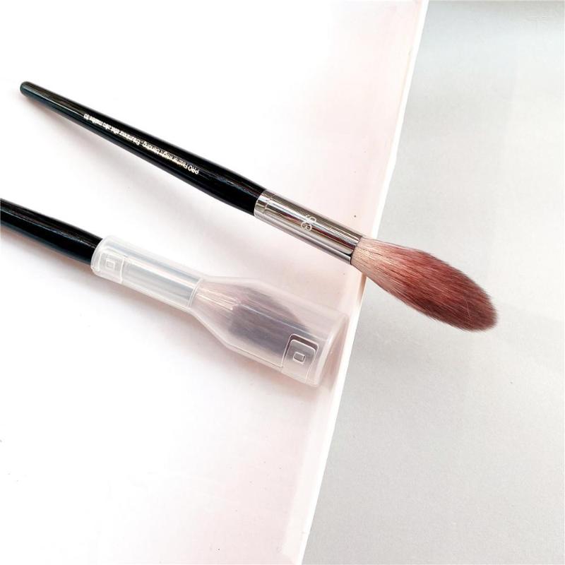 Makeup Brushes Pro Featherweight Blending Brush #93 Long Hair Highlighting Powder Setting Cosmetics Tool
Makeup Brushes Pro Featherweight Blending Brush #93 Long Hair Highlighting Powder Setting Cosmetics Tool