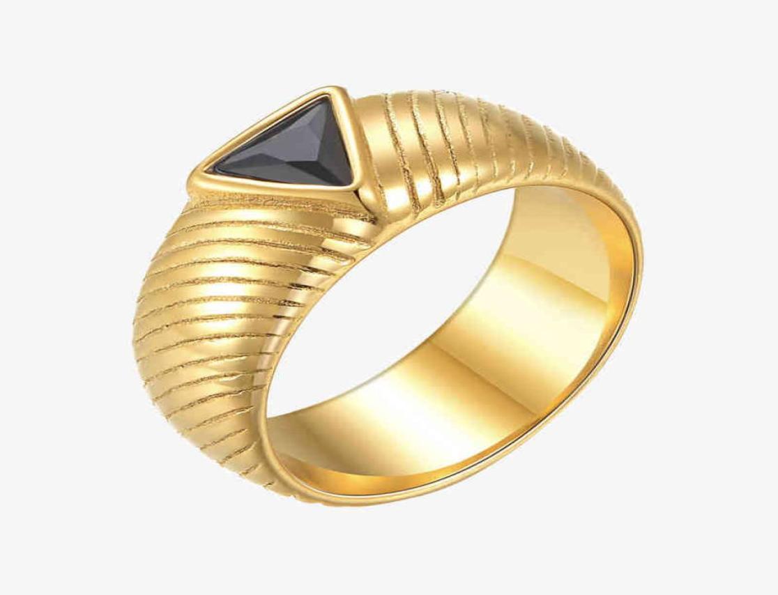 Couple Rings Enfashion Goth Black Eye Triangle Ring Stainless Steel Zircon for Women Men Gold Fashion Jewelry Gift Bague Femme R416252671
Couple Rings Enfashion Goth Black Eye Triangle Ring Stainless Steel Zircon for Women Men Gold Fashion Jewelry Gift Bague Femme R416252671
