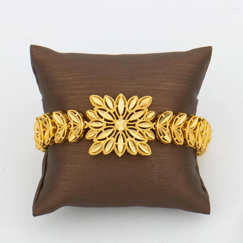 Bangle Women Golden Hand Chains Chain Bracelet Vintage Charm Bangles For Wedding Selling Jewelry Findings
Bangle Women Golden Hand Chains Chain Bracelet Vintage Charm Bangles For Wedding Selling Jewelry Findings