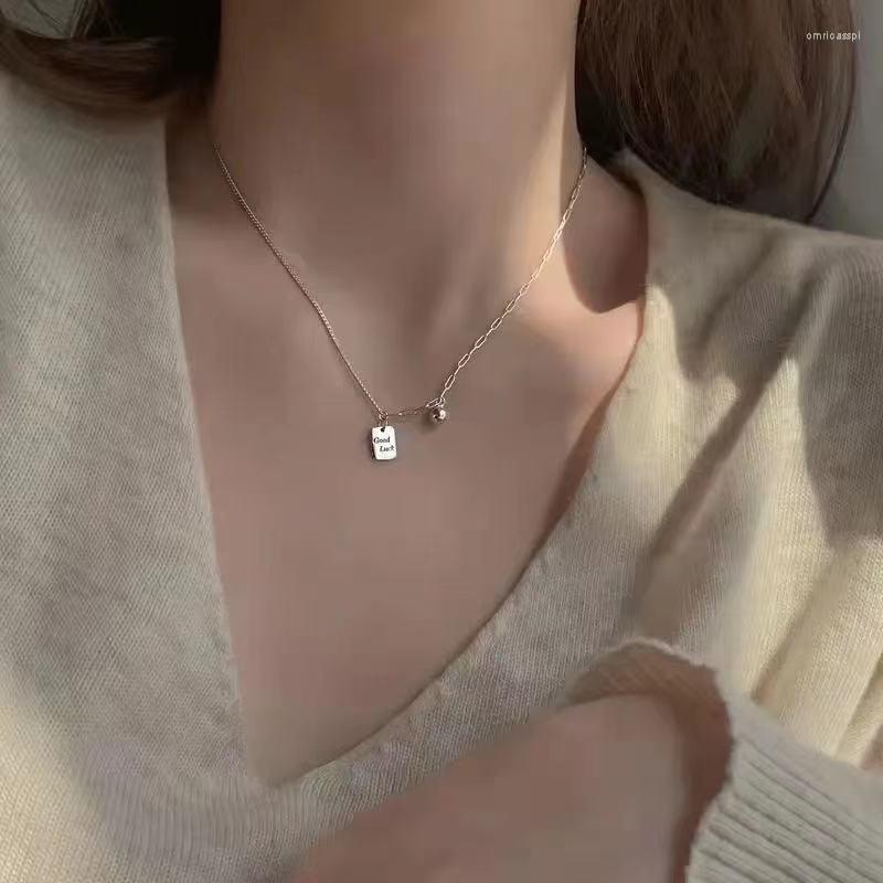 Pendant Necklaces 2023 Lucky Square Necklace Women's Light Luxury Ins Does Not Fade Clavicle Chain Fashion Jewelry
Pendant Necklaces 2023 Lucky Square Necklace Women's Light Luxury Ins Does Not Fade Clavicle Chain Fashion Jewelry