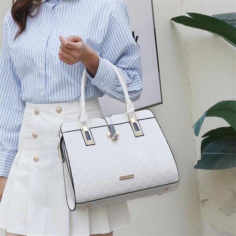 Evening Bags Women's Classic Fashion Plaid Single Shoulder Crossbody Bag Simple Large Capacity Solid Color Ladies Commuter Handbags, Purple
Evening Bags Women's Classic Fashion Plaid Single Shoulder Crossbody Bag Simple Large Capacity Solid Color Ladies Commuter Handbags, Purple