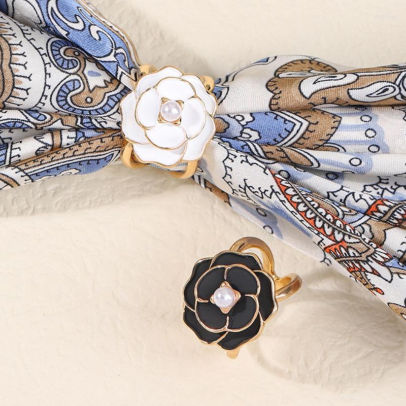 Brooches French Retro Camellia Flower Scarf Ring Pearl Silk Scarves Shawl Enameled Knotter Versatile Buckle Clothing Accessories
Brooches French Retro Camellia Flower Scarf Ring Pearl Silk Scarves Shawl Enameled Knotter Versatile Buckle Clothing Accessories