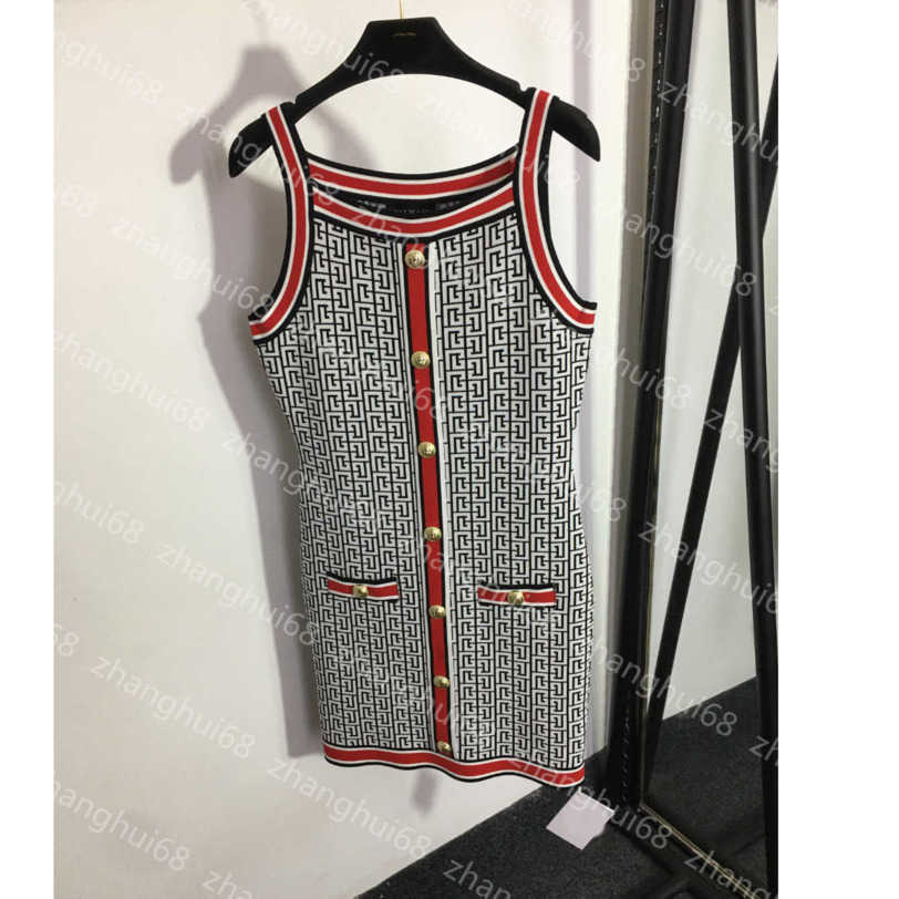 23ss womens designer clothing women dresses summer Dress jacquard pattern lion head button single-breasted knitted suspender dress High quality womens clothing a1
23ss womens designer clothing women dresses summer Dress jacquard pattern lion head button single-breasted knitted suspender dress High quality womens clothing a1