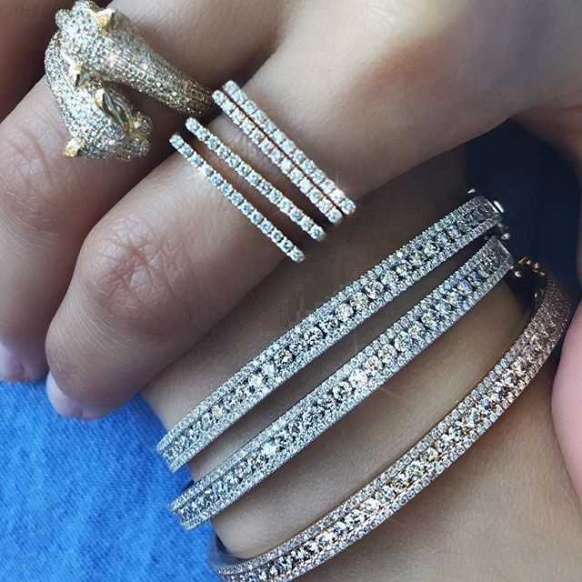 2023 Latest Design Luxury Full Cubic Zirconia Band Women Ladiy Elegant Stunning Jewelry Cz Cuff Bangle Bracelet
2023 Latest Design Luxury Full Cubic Zirconia Band Women Ladiy Elegant Stunning Jewelry Cz Cuff Bangle Bracelet