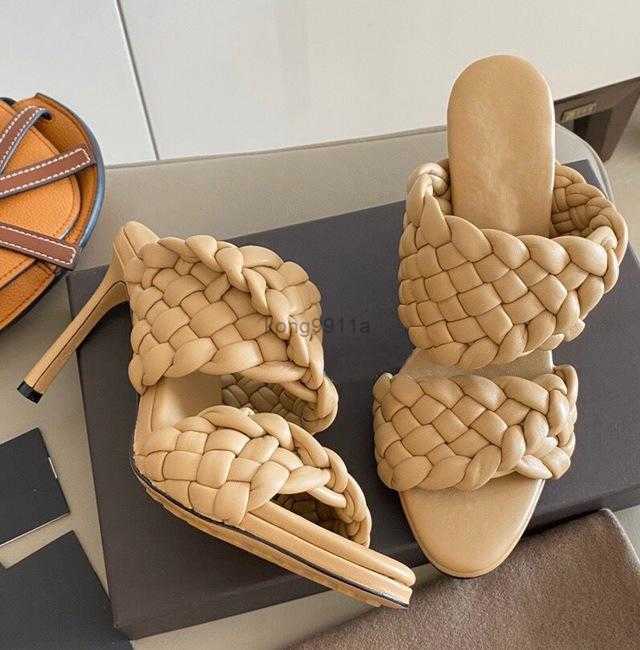 Designer Sandals Women Woven High Heels Curve Sandal Elongated Almond Toe Mules Fashion Luxurys Womens Shoes with Box, Link product:#7
Designer Sandals Women Woven High Heels Curve Sandal Elongated Almond Toe Mules Fashion Luxurys Womens Shoes with Box, Link product:#7