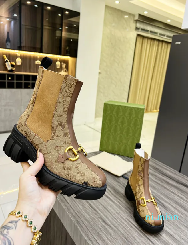 2023 Low Cut Spikes Flats Casual Shoes Men Women Sneakers Suede Silver Diamond Sports Trainers With Box Dust Bag, 01
2023 Low Cut Spikes Flats Casual Shoes Men Women Sneakers Suede Silver Diamond Sports Trainers With Box Dust Bag, 01