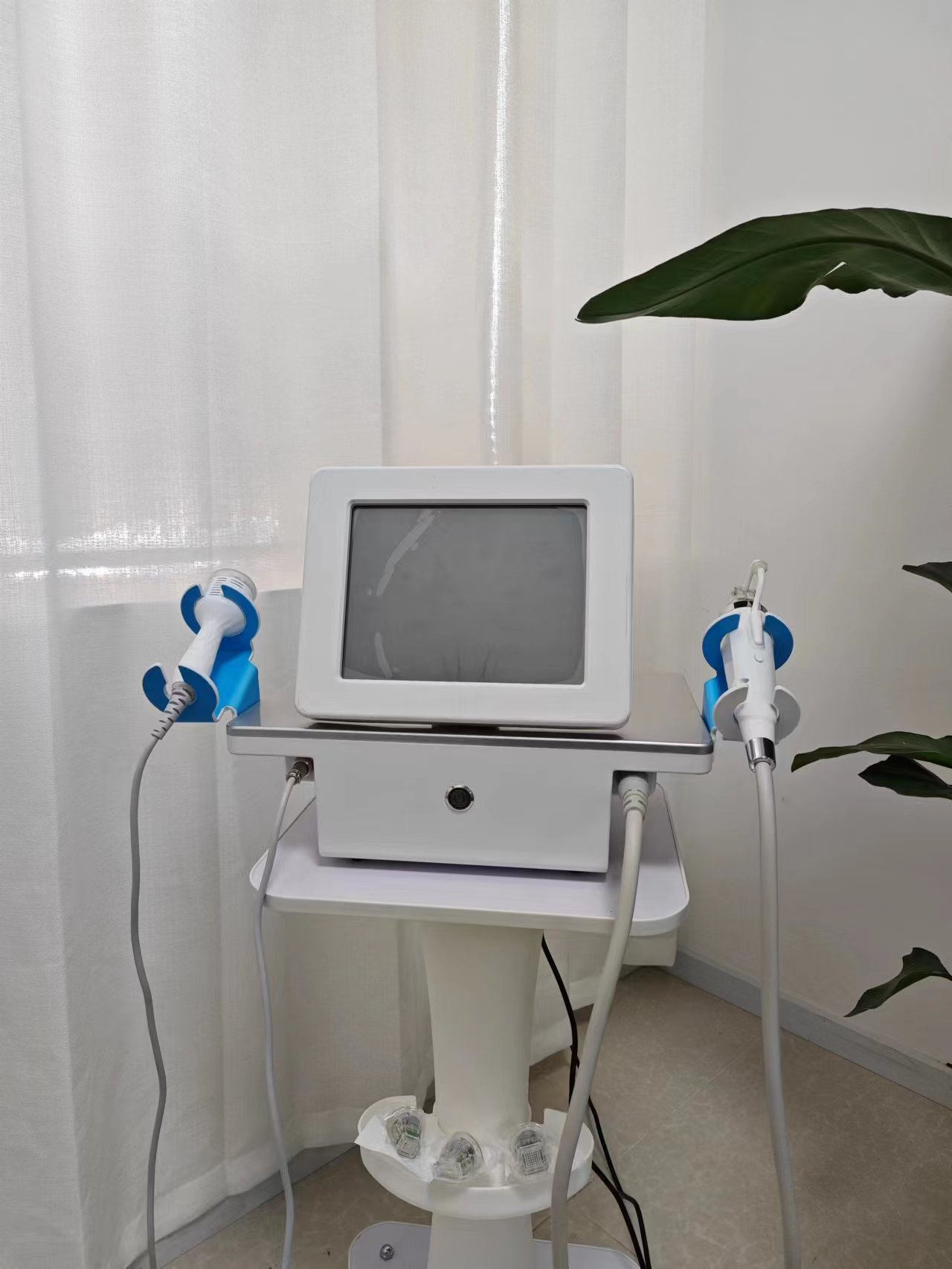 RF microneedle Professional Beauty Machine for skin care face lift 2023 Rf Morpheus 8 Fractional Machine Rf For Beauty Salon
RF microneedle Professional Beauty Machine for skin care face lift 2023 Rf Morpheus 8 Fractional Machine Rf For Beauty Salon
