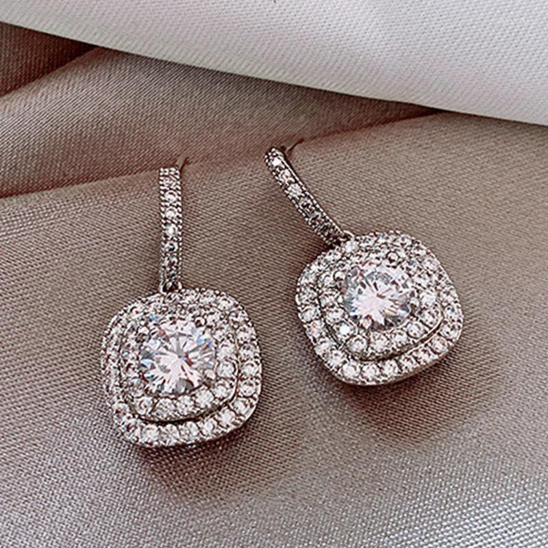 Dangle Earrings CAOSHI Stylish Modern Style Drop Female Engagement Party Jewelry With Dazzling Zirconia Gorgeous Wedding Accessories
Dangle Earrings CAOSHI Stylish Modern Style Drop Female Engagement Party Jewelry With Dazzling Zirconia Gorgeous Wedding Accessories