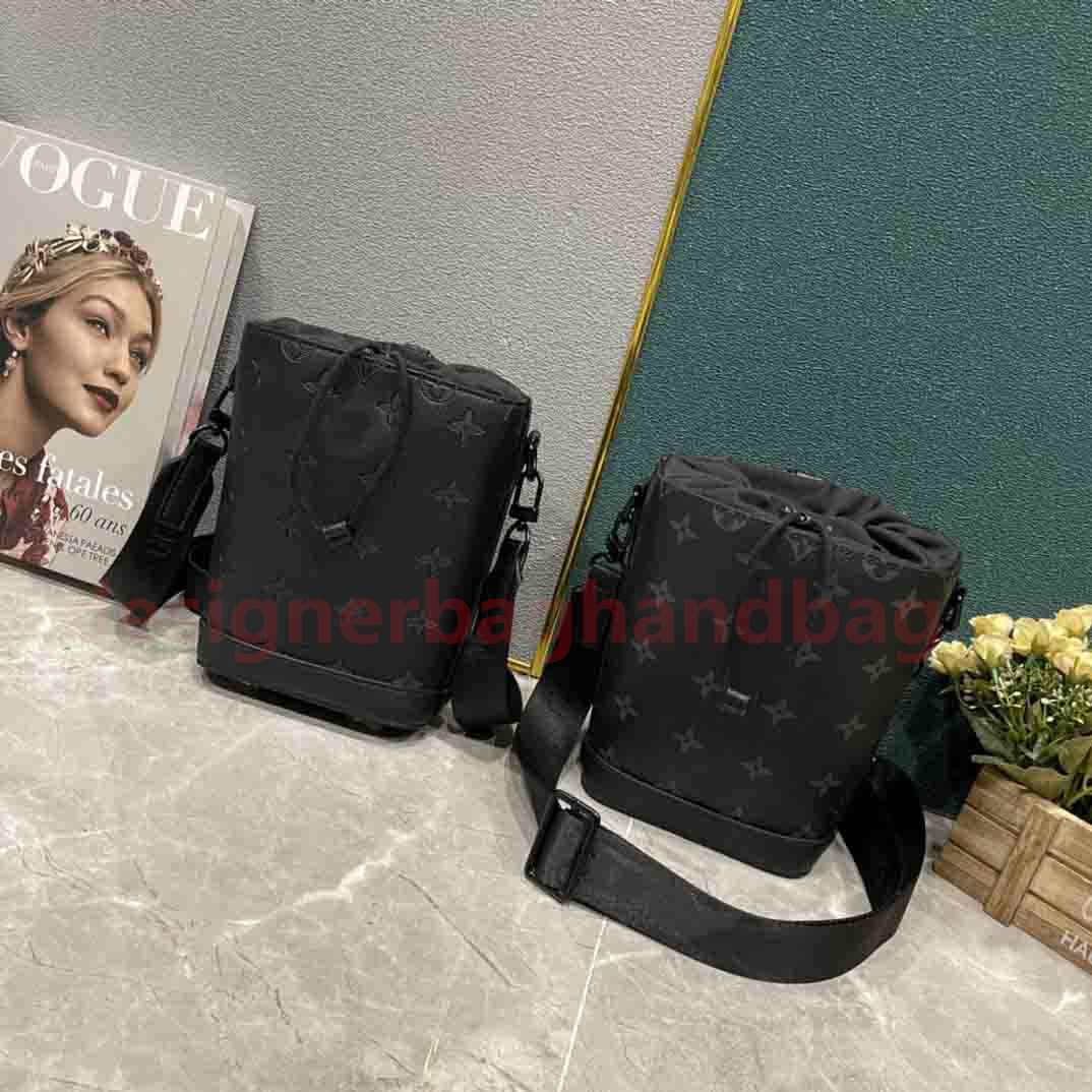 Fashion Designer Noe Drawstring Shoulder Bag Purse Men's Cowhide Embossed Pattern Leather Luxury cross body Drawstring Canvas handbags M82248, Black embossing
Fashion Designer Noe Drawstring Shoulder Bag Purse Men's Cowhide Embossed Pattern Leather Luxury cross body Drawstring Canvas handbags M82248, Black embossing