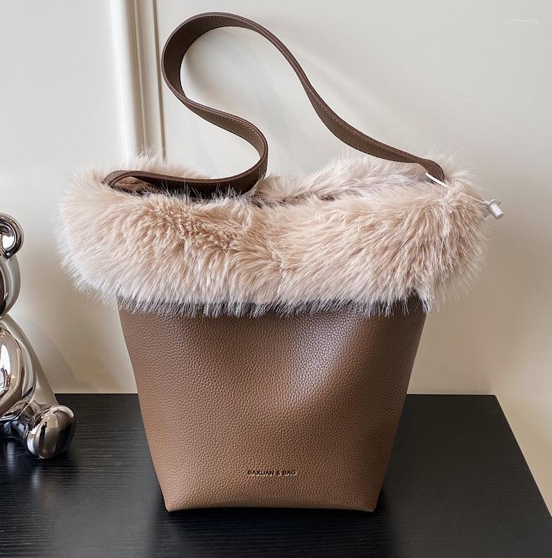 Evening Bags Brand Designer PU Leather Women's Shoulder Bag Edge Fur Crossbody Bucket Handbag 2023 Trend, Black
Evening Bags Brand Designer PU Leather Women's Shoulder Bag Edge Fur Crossbody Bucket Handbag 2023 Trend, Black
