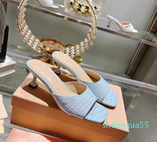 top quality Casual Shoes New casual shoes leather dress sandals high heels women's party stitching flip-flops elegant and mature women., Purple
top quality Casual Shoes New casual shoes leather dress sandals high heels women's party stitching flip-flops elegant and mature women., Purple