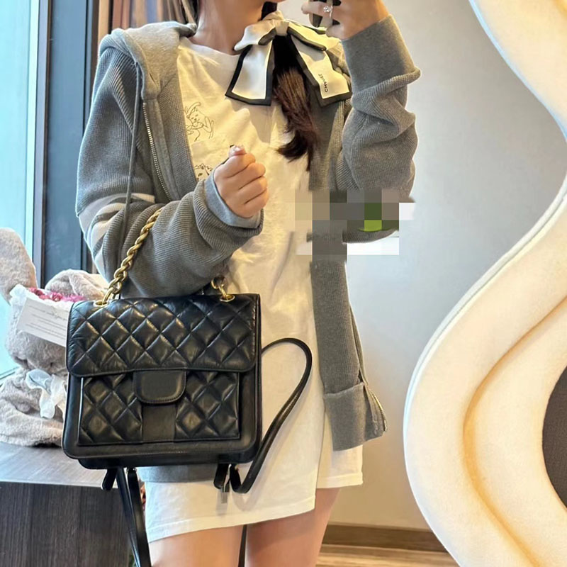 AAAAA Designer Bag Classic Clamshell Chain Shoulder Bag Women's Crossbody Bag Backpack Leather Fashion Handbag AS4031
AAAAA Designer Bag Classic Clamshell Chain Shoulder Bag Women's Crossbody Bag Backpack Leather Fashion Handbag AS4031