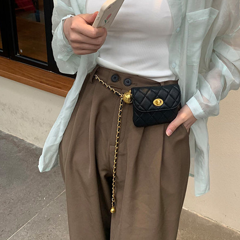 Belts Women Metal Belt Chain With Mini Bag Luxury Designer Brand Waist Strap Lady Girl Dress Jeans Trousers Decorative Accessories 230512, Black
Belts Women Metal Belt Chain With Mini Bag Luxury Designer Brand Waist Strap Lady Girl Dress Jeans Trousers Decorative Accessories 230512, Black