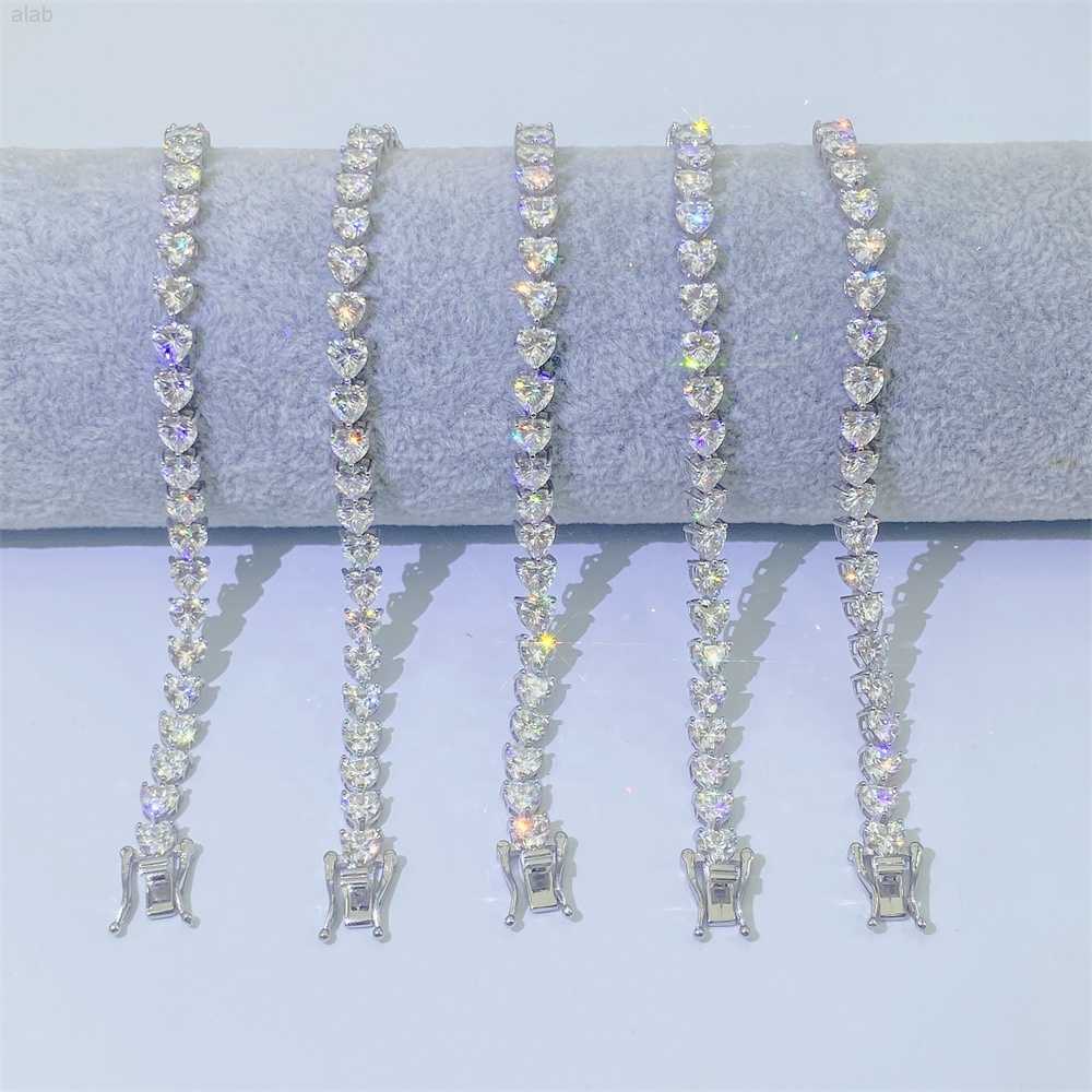 Wholesale Custom Jewelry 925 Sterling Silver Heart 5*5mm Tennis Necklace Moissanite Tennis Chain Bracelet
Wholesale Custom Jewelry 925 Sterling Silver Heart 5*5mm Tennis Necklace Moissanite Tennis Chain Bracelet