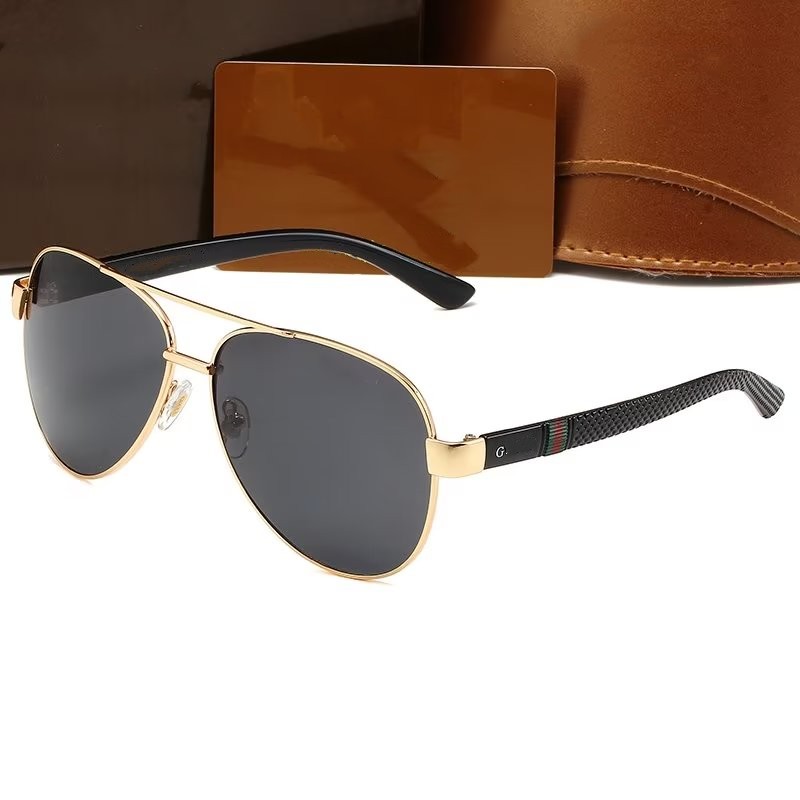 Hot Luxury Sunglasses polaroid lens Designer letter womens Mens Goggle senior Fashion Eyewear For Women eyeglasses frame Vintage Metal Sun Glasses With Box
Hot Luxury Sunglasses polaroid lens Designer letter womens Mens Goggle senior Fashion Eyewear For Women eyeglasses frame Vintage Metal Sun Glasses With Box
