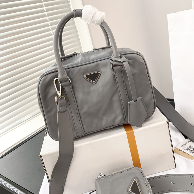 Cosmetic Fashion Designer Bag Toiletry Pouch Carryall Nice Makeup Bag Cases Women Toiletry Black Nylon Bag Travel Bags Clutch Handbags Purses Mini Wallets 22 15cm, Grey
Cosmetic Fashion Designer Bag Toiletry Pouch Carryall Nice Makeup Bag Cases Women Toiletry Black Nylon Bag Travel Bags Clutch Handbags Purses Mini Wallets 22 15cm, Grey