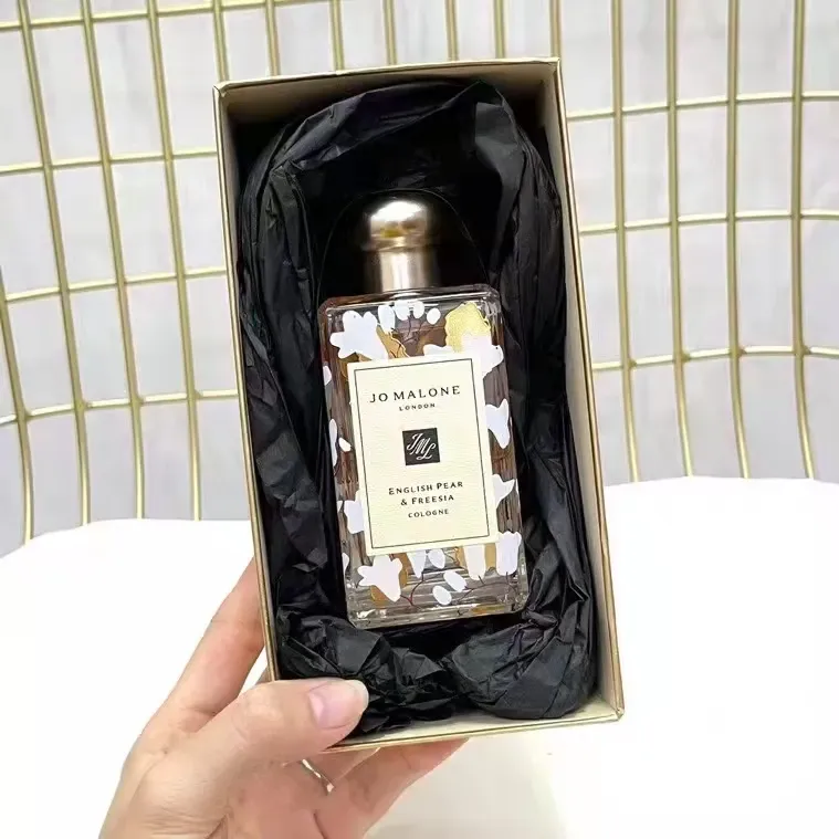 parfum designer perfume cologne perfumes fragrances for women fast delivery amazing smelling long time lasting
parfum designer perfume cologne perfumes fragrances for women fast delivery amazing smelling long time lasting