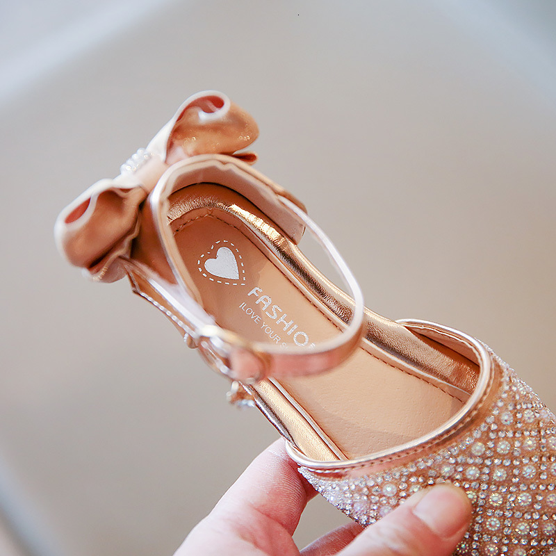 Sandals Baywell Children Sandals Pearl Bow Wedding Princess Girls Sandal Party Dance Baby Flats Kids Performance Shoes 230515
