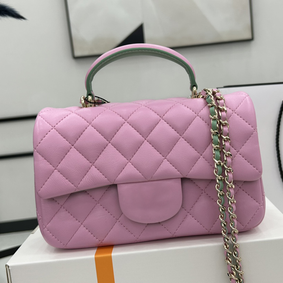 10A TOP quality shoulder handbag Designer bags 20cm genuine leather crossbody bag lady Flip Bag channel bag With box C522, More product consultation
10A TOP quality shoulder handbag Designer bags 20cm genuine leather crossbody bag lady Flip Bag channel bag With box C522, More product consultation