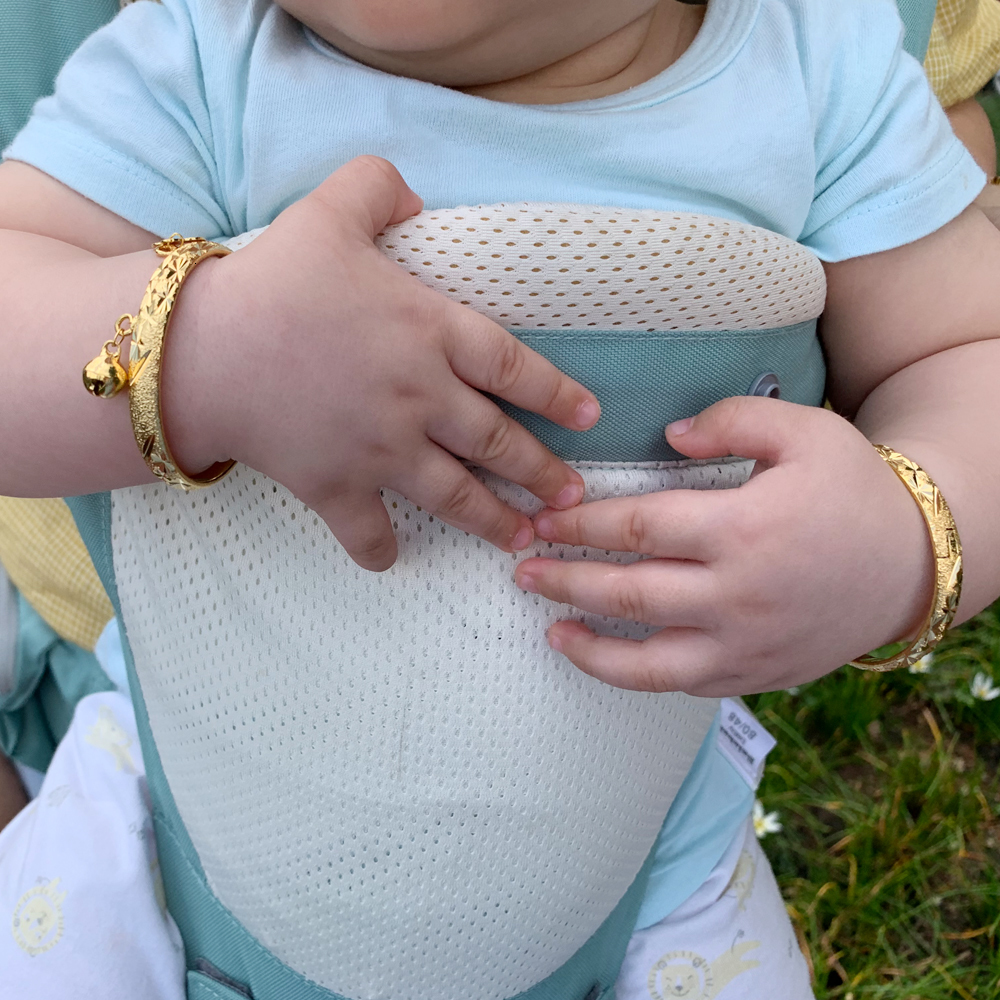 Bangle Ethlyn 2pcs/lot Gold Color Bangle for Girls/Baby/Kids Charm Gypsophila Bracelet Bells Heart Jewelry Child Christmas Gifts B132 230515