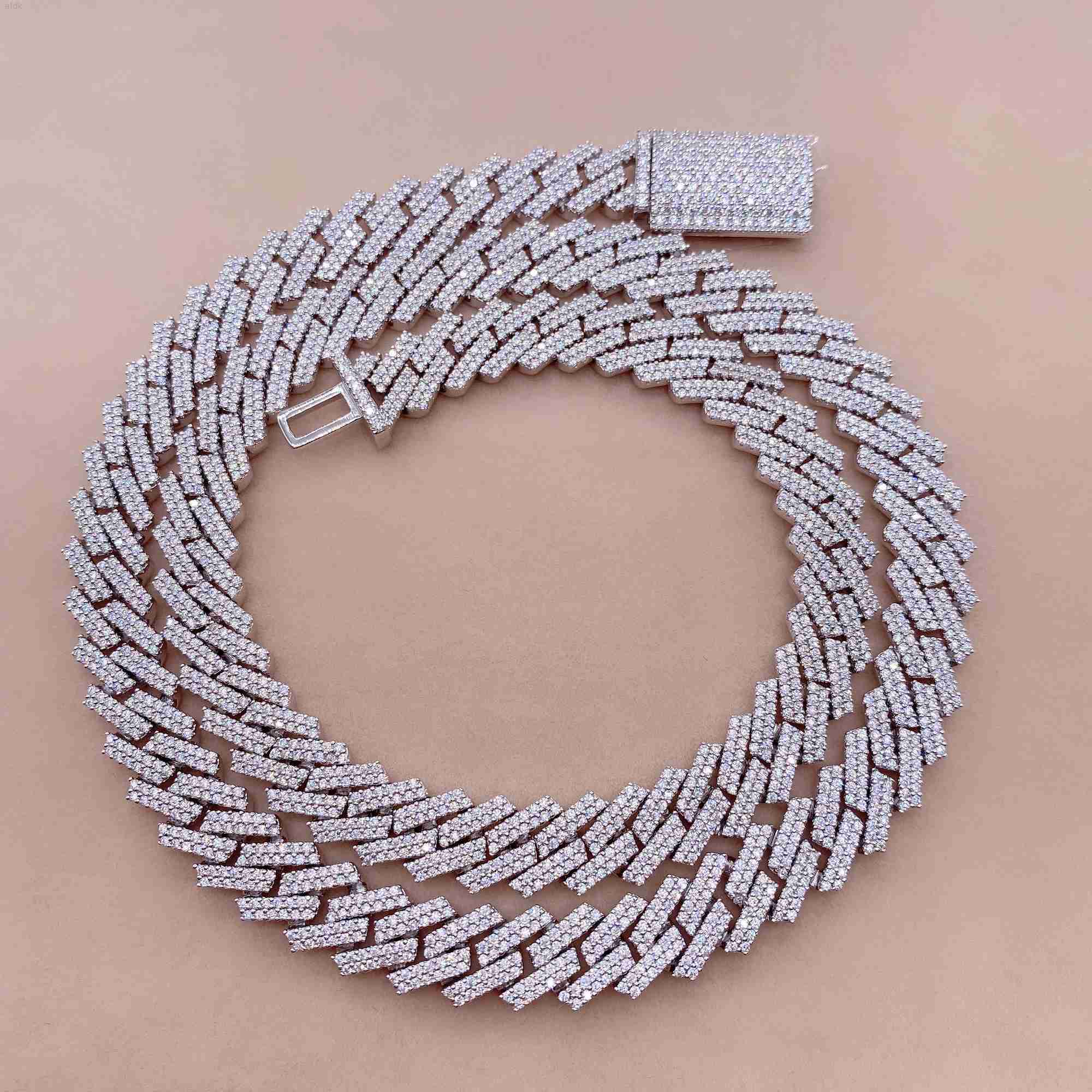 Pass Diamond Tester 10mm S925 Sterling Silver Iced Out Prong Diamond Vvs1 Moissanite Cuban Link Chain
Pass Diamond Tester 10mm S925 Sterling Silver Iced Out Prong Diamond Vvs1 Moissanite Cuban Link Chain
