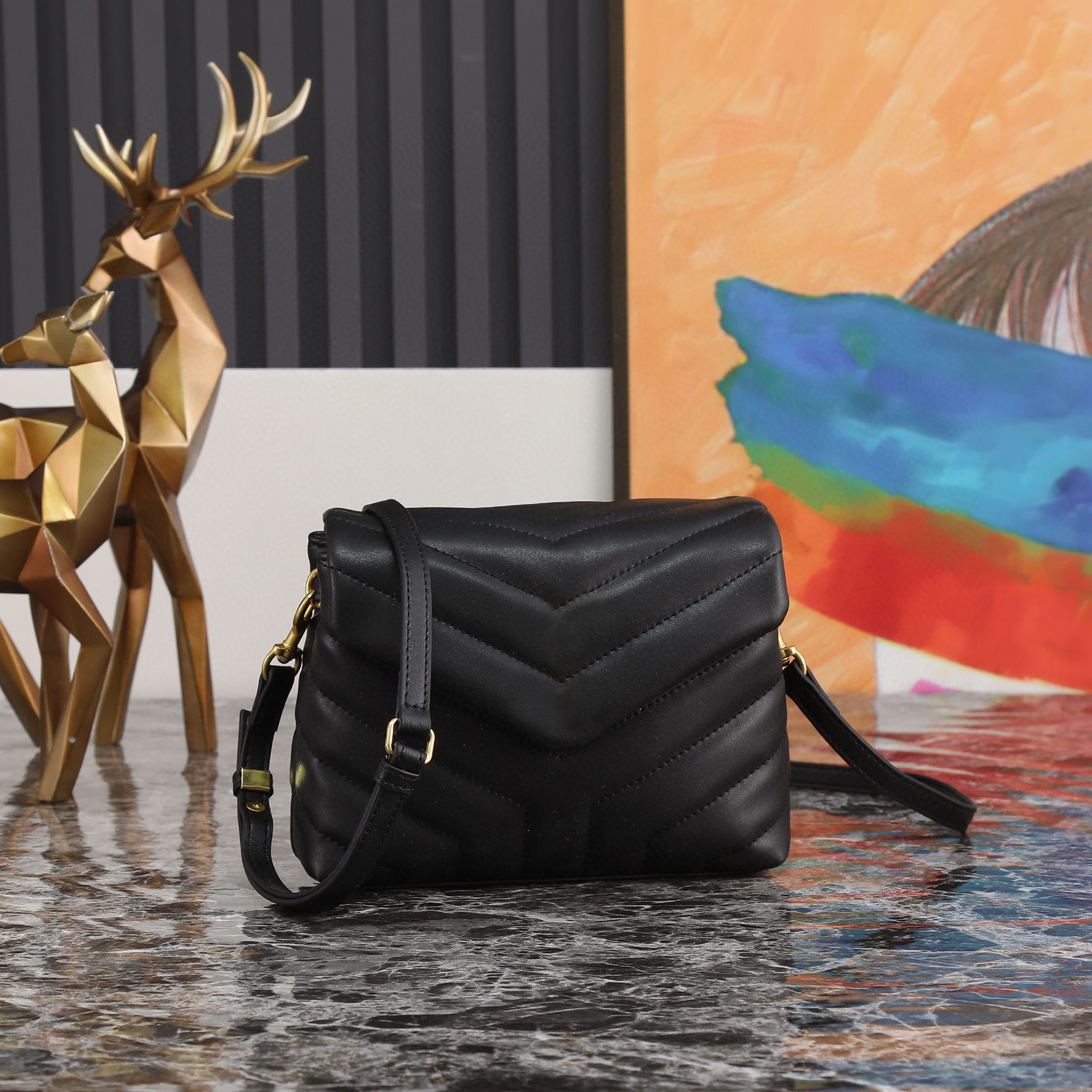 Luxury Handbag Shoulder Bag Brand LOULOU Y-Shaped Designer Seam Leather Ladies Metal Chain Black Clamshell Messenger Chain Bags, Black#silver logo#silver chain
Luxury Handbag Shoulder Bag Brand LOULOU Y-Shaped Designer Seam Leather Ladies Metal Chain Black Clamshell Messenger Chain Bags, Black#silver logo#silver chain