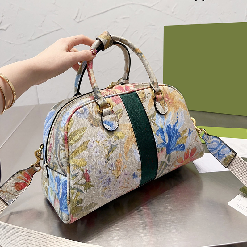Designer Bag Luxury tote bag Pattern Design Bag Letter Stripe Handbag Temperament Versatile Boston Bag Material Leather Delivery Gift Box, White + box
Designer Bag Luxury tote bag Pattern Design Bag Letter Stripe Handbag Temperament Versatile Boston Bag Material Leather Delivery Gift Box, White + box