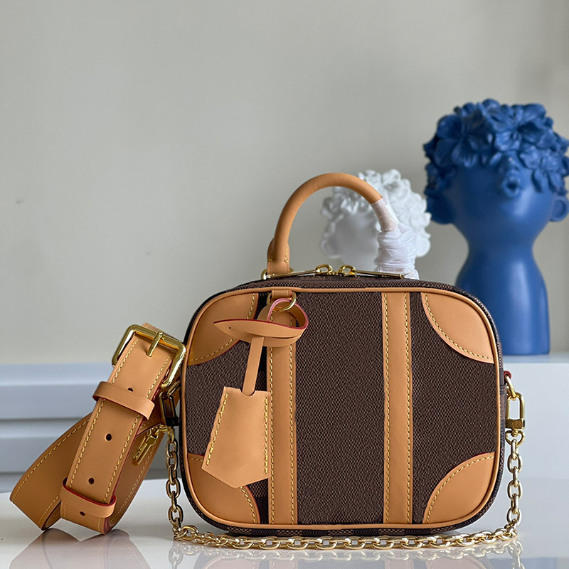 Genuine leather Handbag Designer Chain bag 21CM Luxury Shoulder bag Delicate knockoff Evening bag With Box YL160, N50063
Genuine leather Handbag Designer Chain bag 21CM Luxury Shoulder bag Delicate knockoff Evening bag With Box YL160, N50063