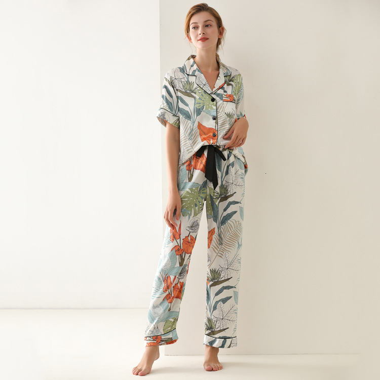 Women's Sleepwear Satin Pajamas with Leaf Printed Cool Summer Short-Sleeved Long Pants Pajamas Lace-up Cardigan Sleep Tops V-neck Women Pajamas 2