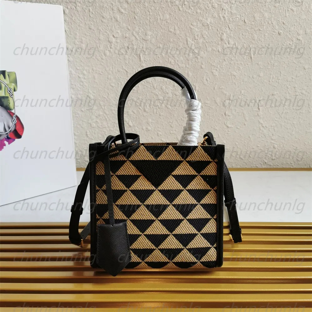 5A Women Luxurys Designers Handbags Women Shoulder Bags Lady Embroidery totes Fashion Luxury Crossbody purses Leisure Beach Bags Clutch Bags Wallet, Black
5A Women Luxurys Designers Handbags Women Shoulder Bags Lady Embroidery totes Fashion Luxury Crossbody purses Leisure Beach Bags Clutch Bags Wallet, Black