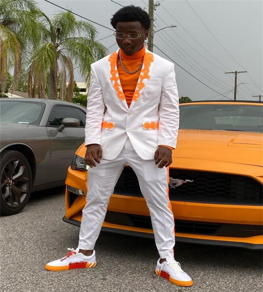 Slim White Men Wedding Tuxedos 2023 Boho Orange Shawl Lapel 2Pcs Mens Formal Occasion Prom Suits Groom Man Waistoat Jacket Pant Male Bespoke Groomsmen